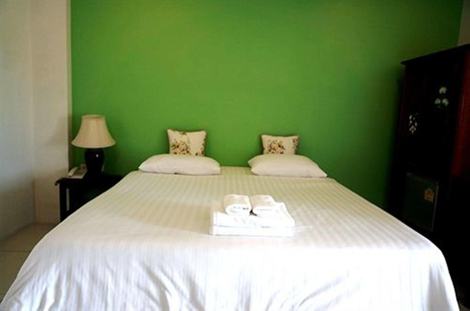 Smile Hua-Hin Resort - Sha Plus Hua Hin Exterior photo