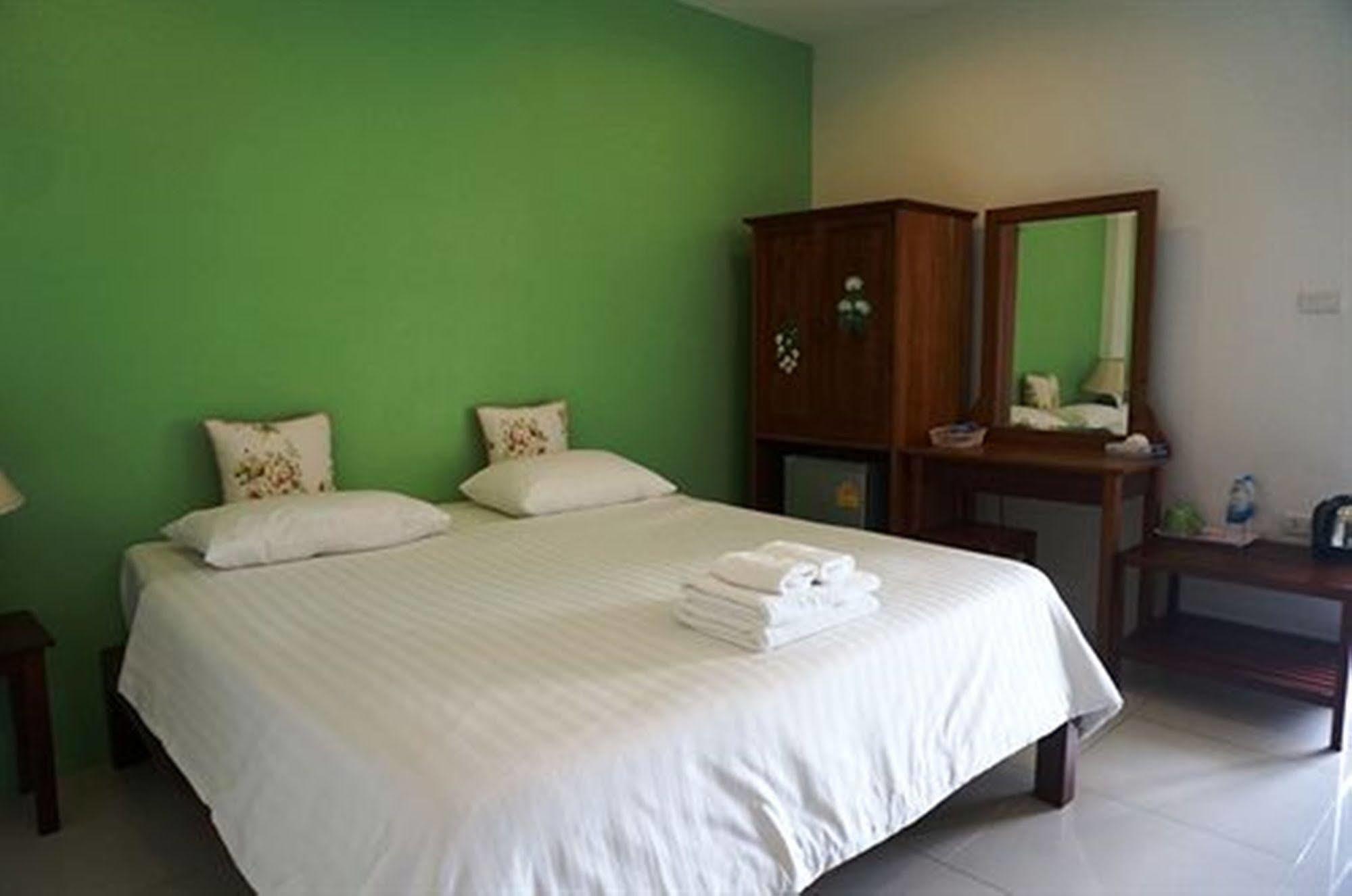 Smile Hua-Hin Resort - Sha Plus Hua Hin Exterior photo
